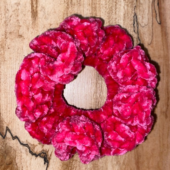 Crochet Sparkle Velvet Scrunchie Hair Accessory - Picture 1 of 2